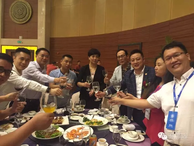 燃氣烤爐,旋轉爐,熱風循環(huán)爐,冷凍醒發(fā)箱,起酥機,組合爐-賽思達-世界級烘焙設備品牌 燃氣烤爐,旋轉爐,熱風循環(huán)爐,冷凍醒發(fā)箱,起酥機,組合爐-賽思達-世界級烘焙設備品牌