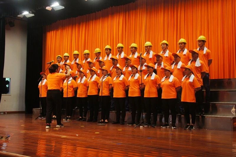 賽思達(dá)參加鐘落潭鎮(zhèn)“奮進(jìn)新時(shí)代 頌歌獻(xiàn)給黨”合唱比賽 賽思達(dá)參加鐘落潭鎮(zhèn)“奮進(jìn)新時(shí)代 頌歌獻(xiàn)給黨”合唱比賽