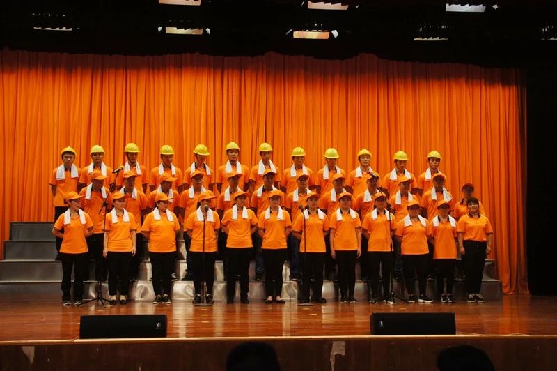 賽思達(dá)參加鐘落潭鎮(zhèn)“奮進(jìn)新時(shí)代 頌歌獻(xiàn)給黨”合唱比賽 賽思達(dá)參加鐘落潭鎮(zhèn)“奮進(jìn)新時(shí)代 頌歌獻(xiàn)給黨”合唱比賽