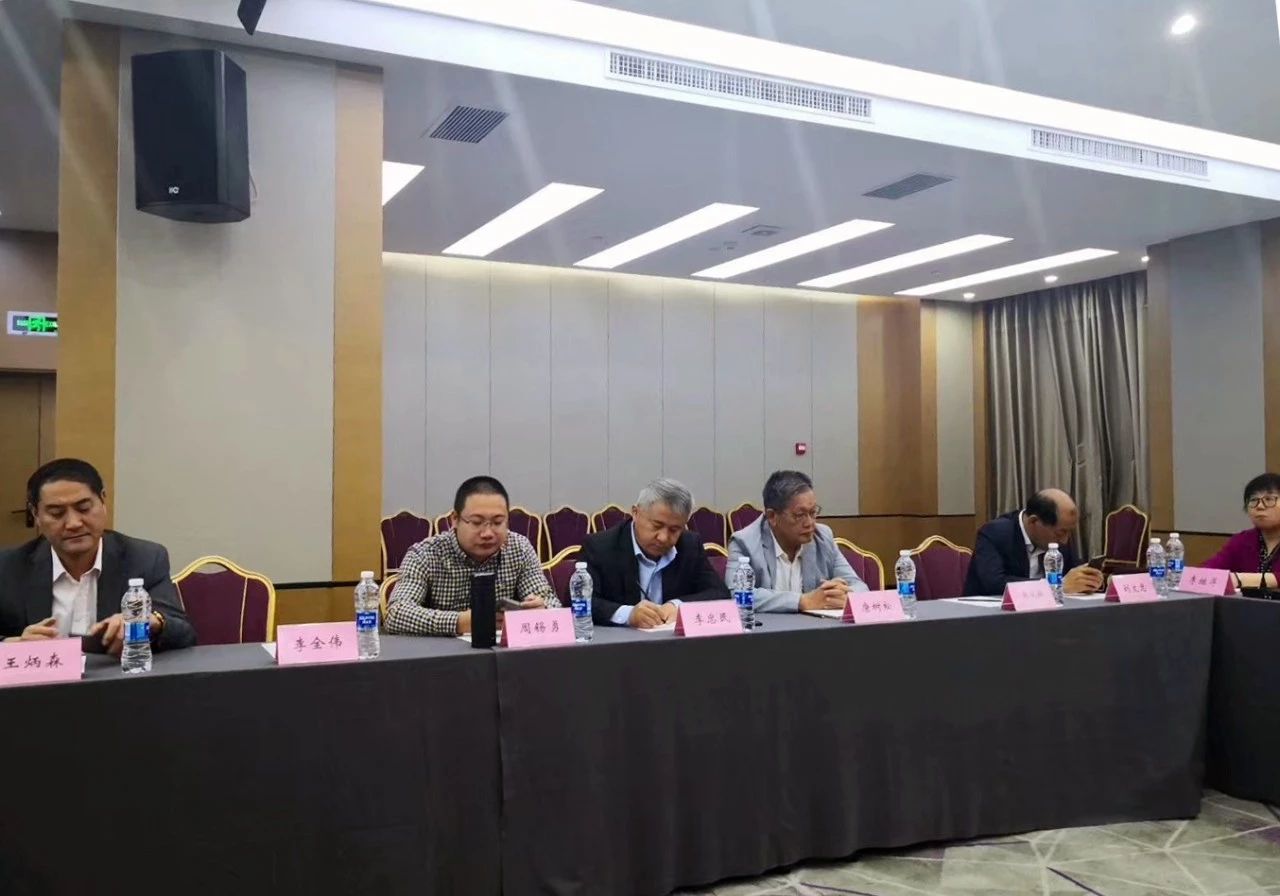 「賽思達烘焙設備」董事長唐樹松出席全國產(chǎn)品質(zhì)量安全風險監(jiān)測站(食品機械)工作研討會 「賽思達烘焙設備」董事長唐樹松出席全國產(chǎn)品質(zhì)量安全風險監(jiān)測站(食品機械)工作研討會