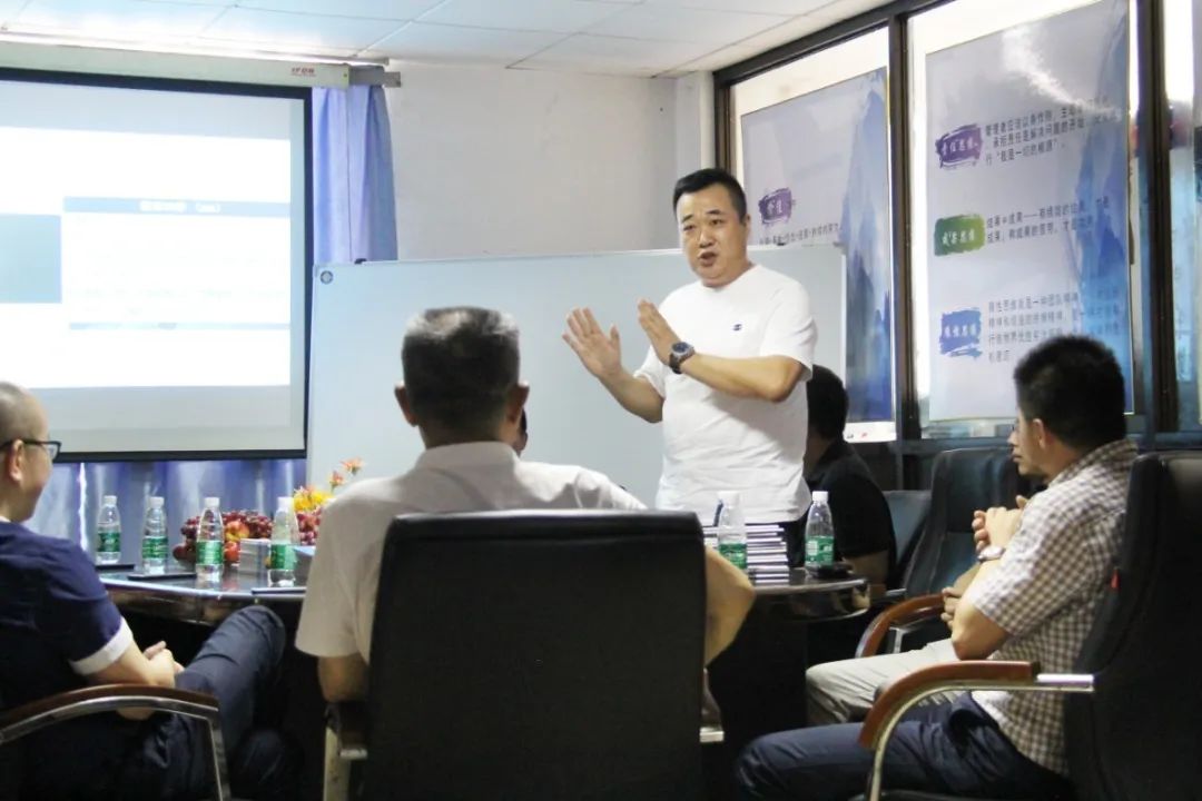 【賽思達(dá)烤箱】董事長參加《打造行業(yè)&ldquo;1+1＞2&rdquo;聚合效應(yīng)》會(huì)議