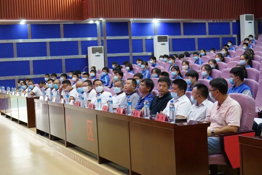 愛心助學(xué)，溫情傳遞&mdash;&mdash;貴州公益助學(xué)系列活動(dòng)